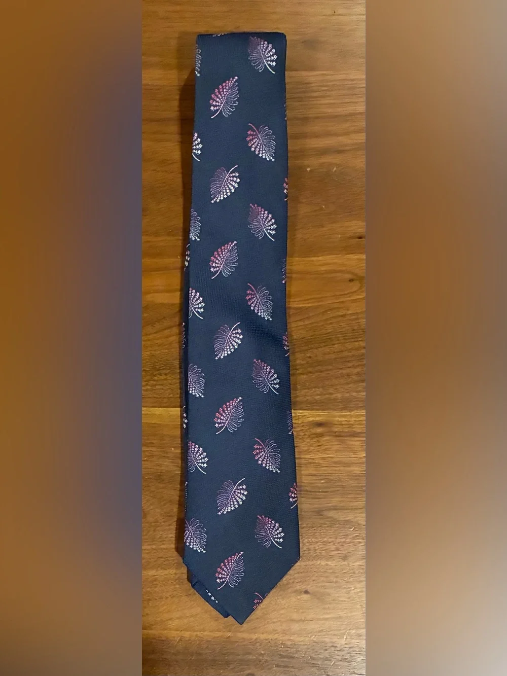 Thomas Pink Leaf Tie with Navy and Hues of Pink